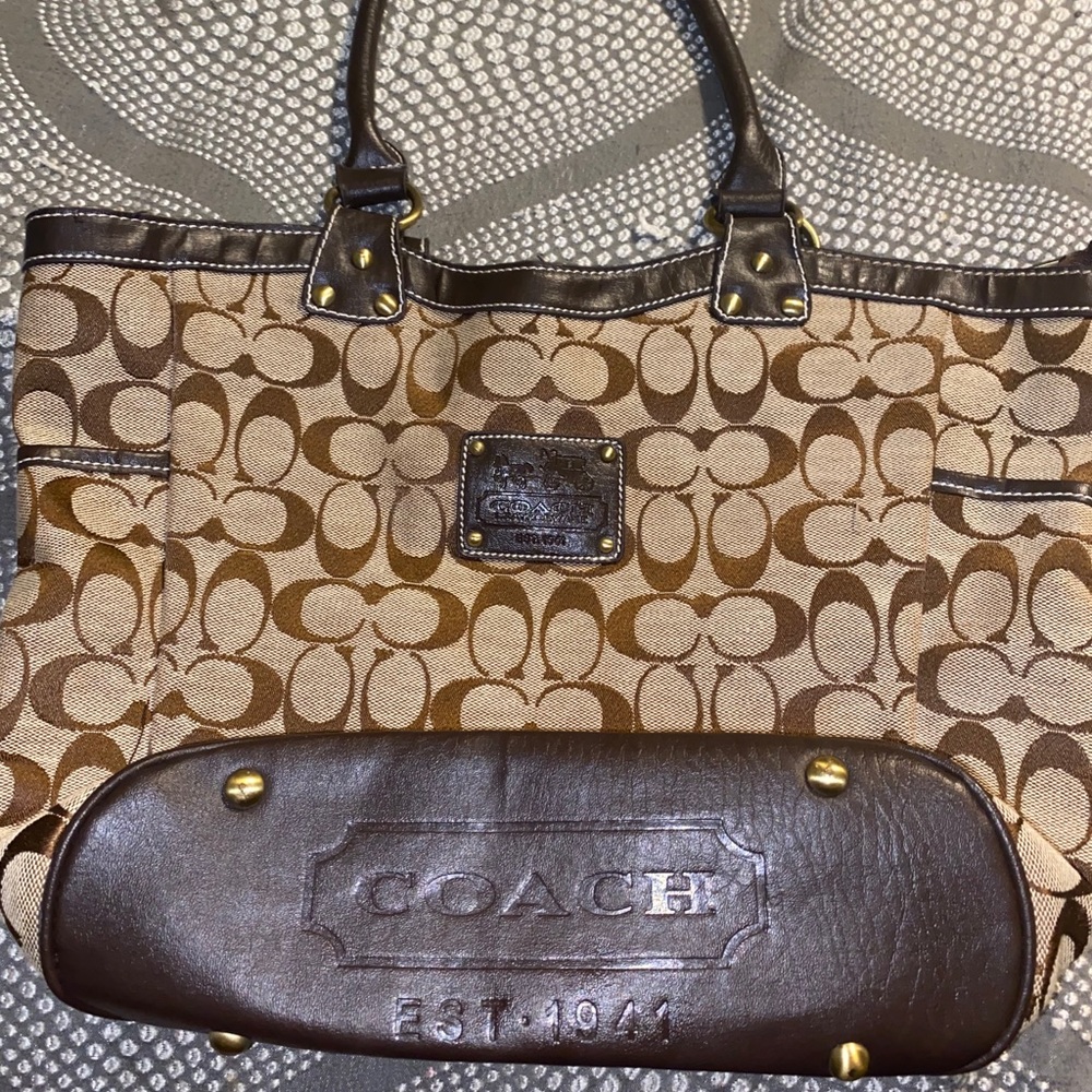 very good condition genuine coach bag